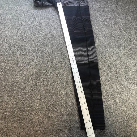 Lululemon Leggings Women 6 Black STriped Mid Rise Back Pocket Speed Up Tight 31" - Picture 7 of 11